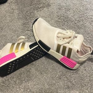Adidas Boost womens sneakers size 5 1/2